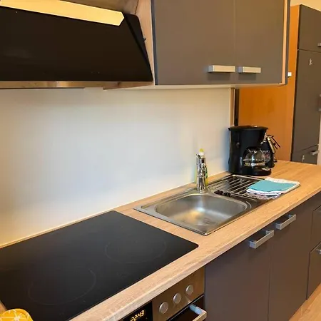 Gemuetliche Wohnung Direkt Am Bahnhof Zentrale Lage Bitterfeld-Wolfen Exterior photo