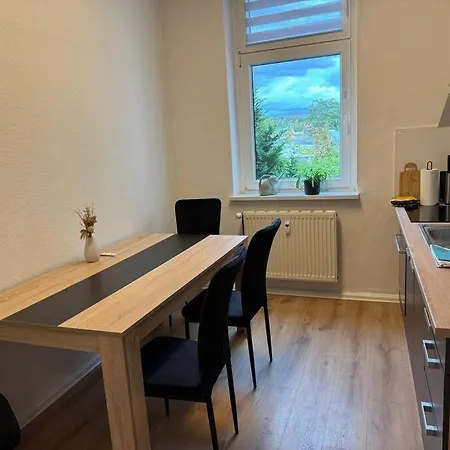 Gemuetliche Wohnung Direkt Am Bahnhof Zentrale Lage Bitterfeld-Wolfen Exterior photo