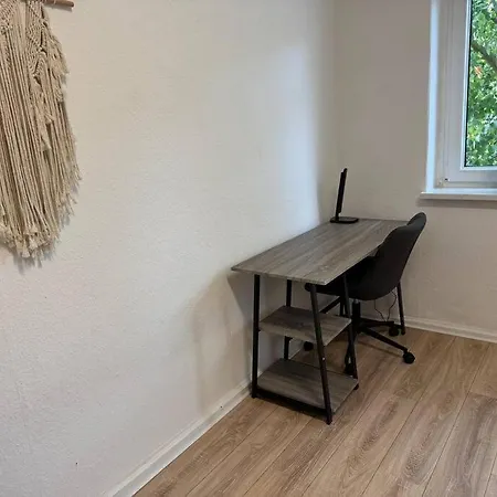 Gemuetliche Wohnung Direkt Am Bahnhof Zentrale Lage Bitterfeld-Wolfen Exterior photo