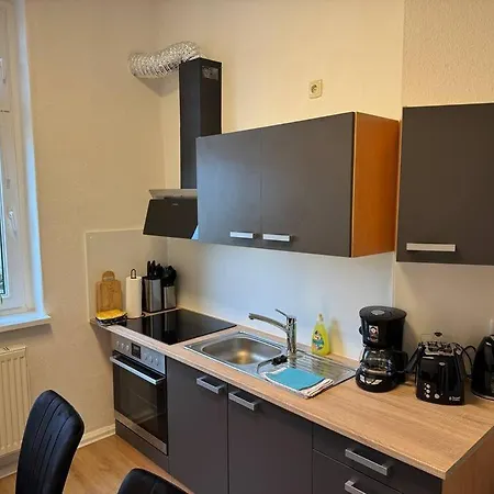 Gemuetliche Wohnung Direkt Am Bahnhof Zentrale Lage Bitterfeld-Wolfen Exterior photo